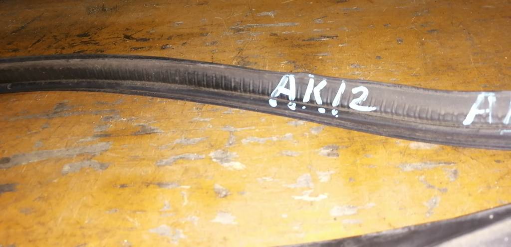 MARCH AK12 УПЛОТНИТЕЛЬ 5-Й ДВЕРИ Nissan March 1