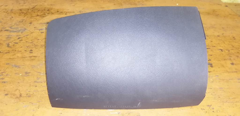 airbag пассажирский Mitsubishi Pajero Mini 0