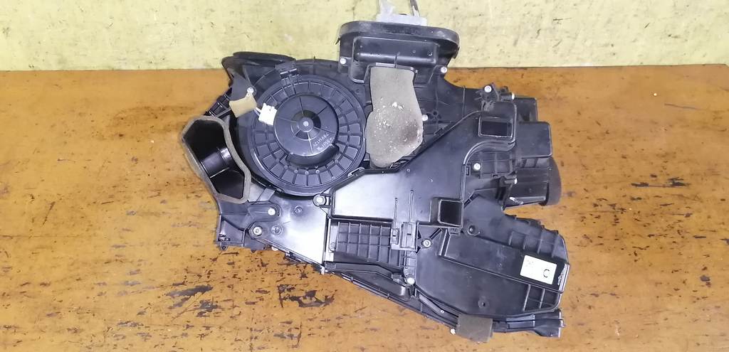 AD VY12 ПЕЧКА В СБОРЕ 27210 JJ00B Nissan AD 4