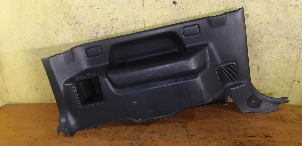 обшивка багажника Suzuki Jimny 0
