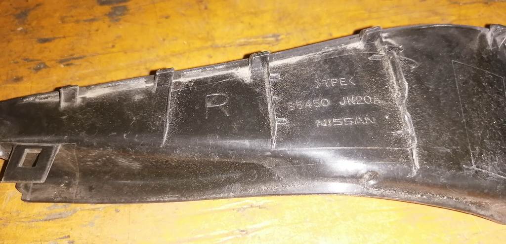 уголок жабо Nissan Teana 3
