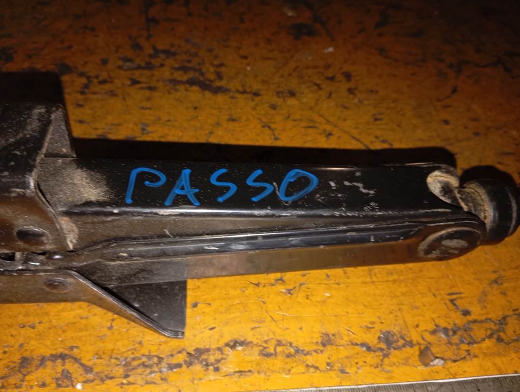 PASSO ДОМКРАТ Toyota Passo 1
