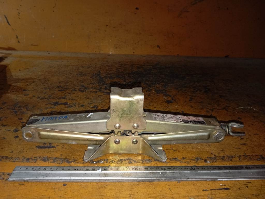 домкрат Honda  0