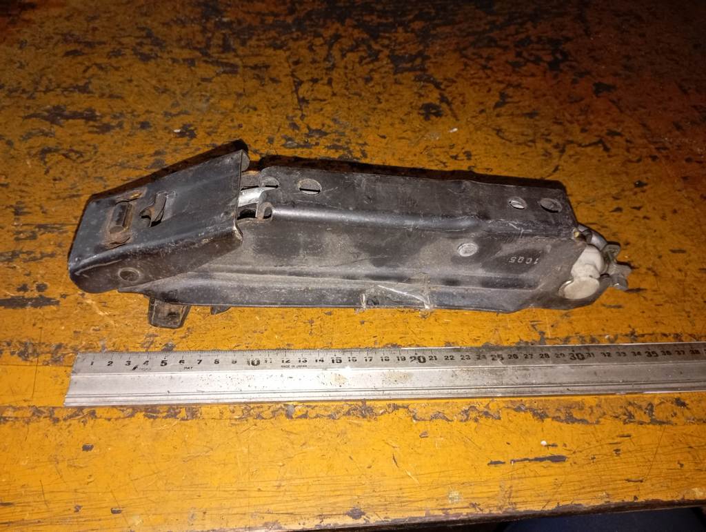домкрат Volkswagen Golf 0