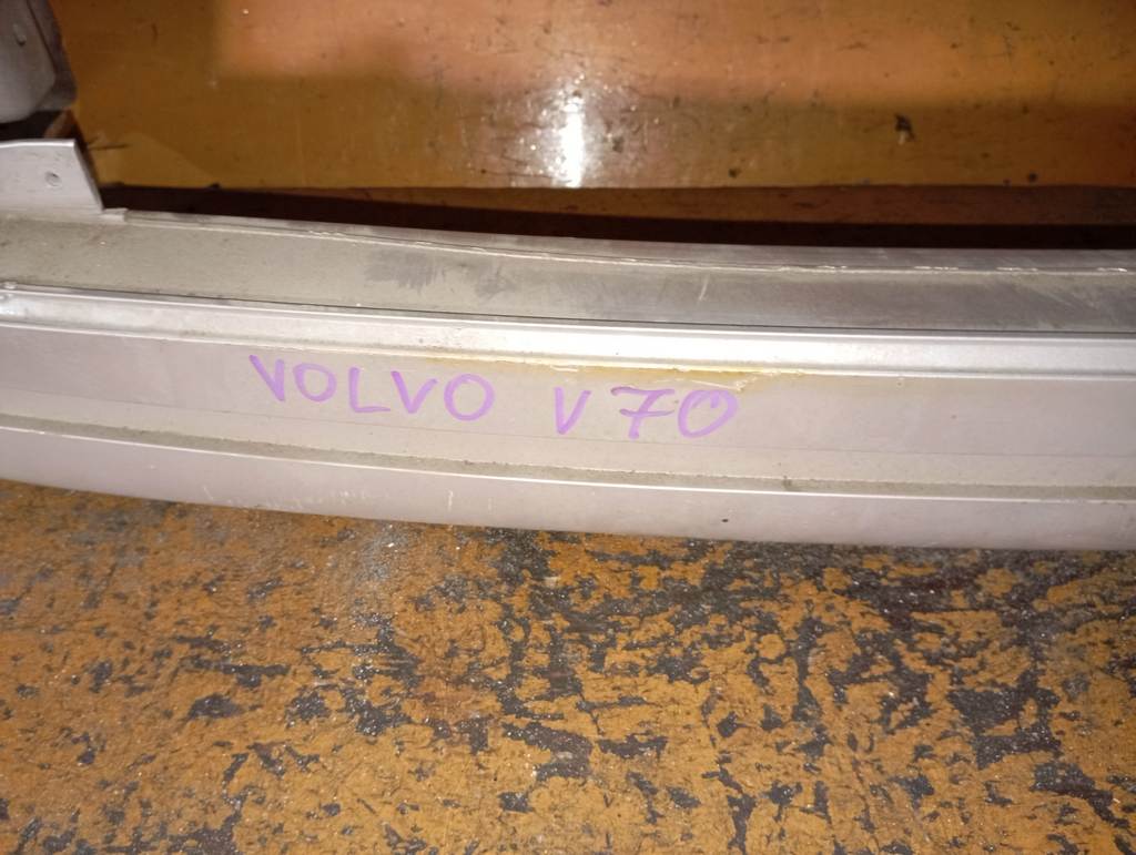 VOLVO V70 УСИЛЕНИЕ БАМПЕРА Volvo V70 1
