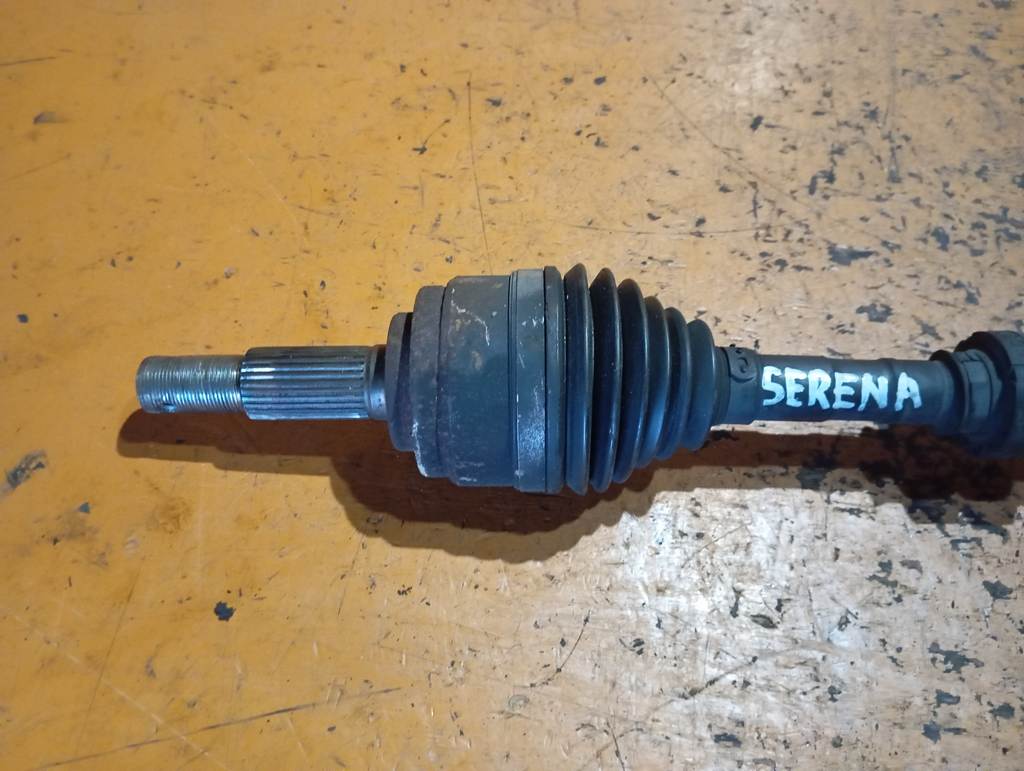SERENA CC25 ПРИВОД ПЕРЕДНИЙ ПРАВЫЙ Nissan Serena 1