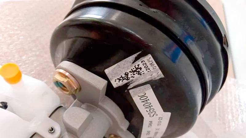 ЗАПЧАСТИ Усилитель вакуумный в сборе с тормозным цилиндром S3540000