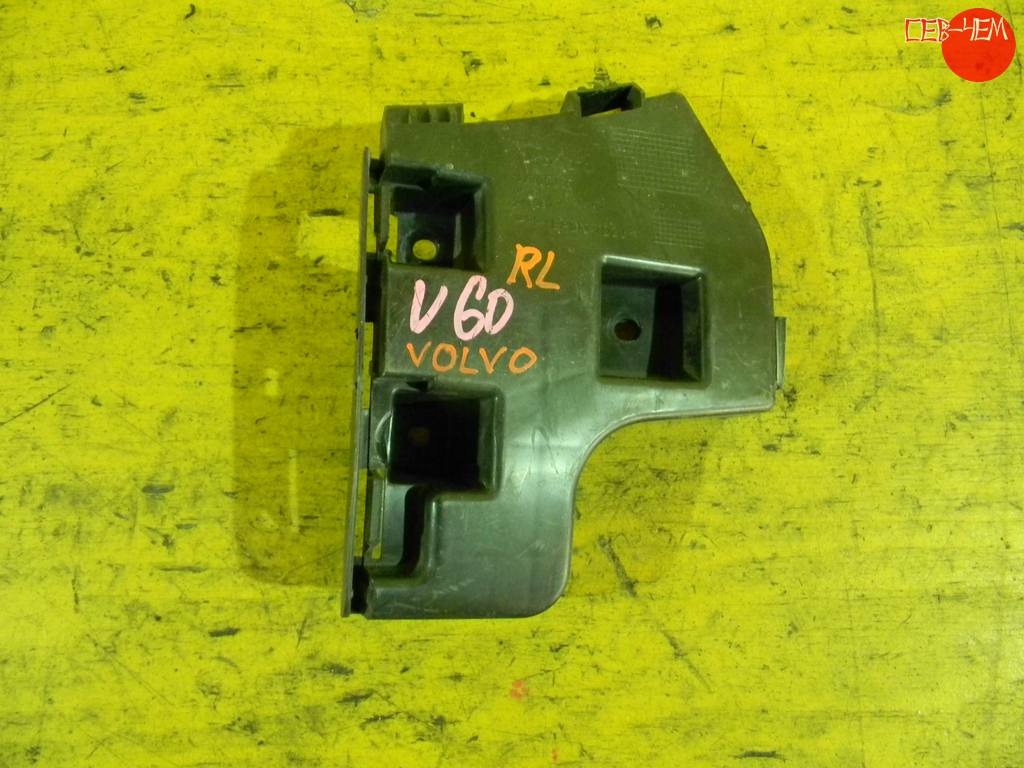 крепеж бампера Volvo V60