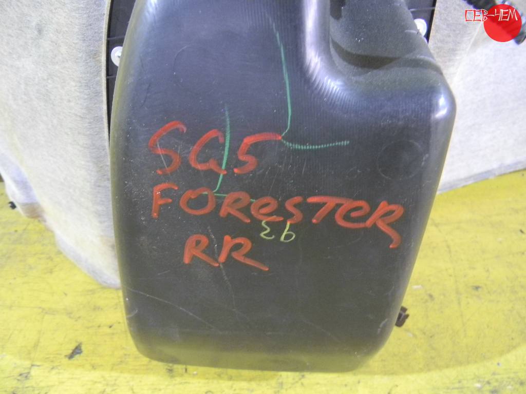 FORESTER SG5 ОБШИВКА БАГАЖНИКА ПРАВАЯ Subaru Forester
