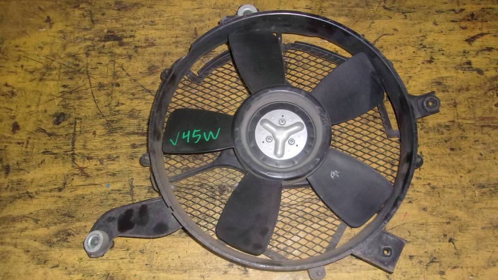вентилятор радиатора Mitsubishi Pajero