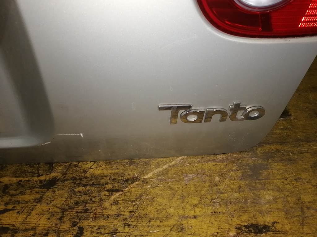 TANTO L350S ДВЕРЬ 5-Я+спойлер Daihatsu Tanto